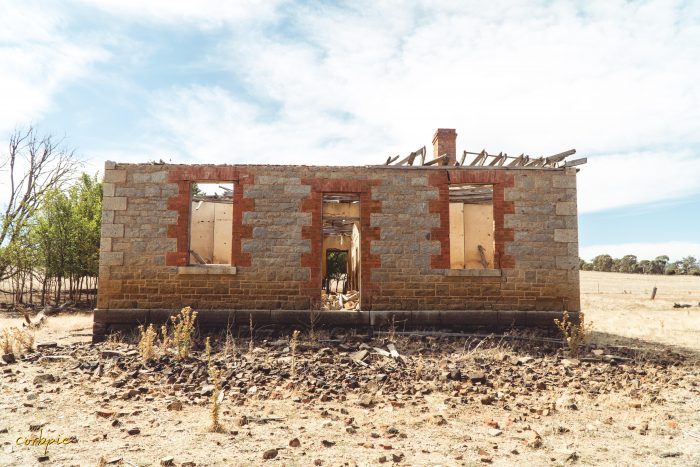 derelict Cairn Curran house 1
