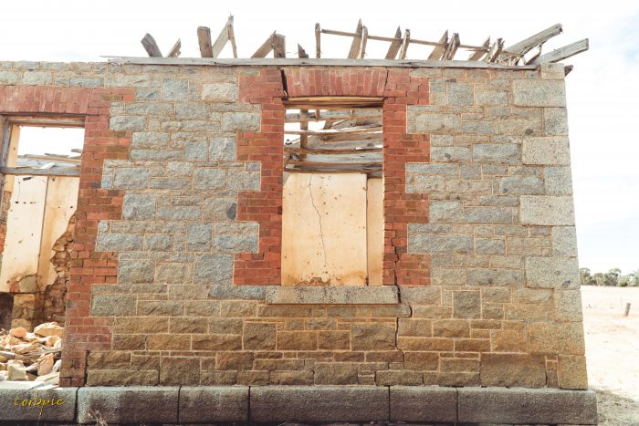 derelict Cairn Curran house 15