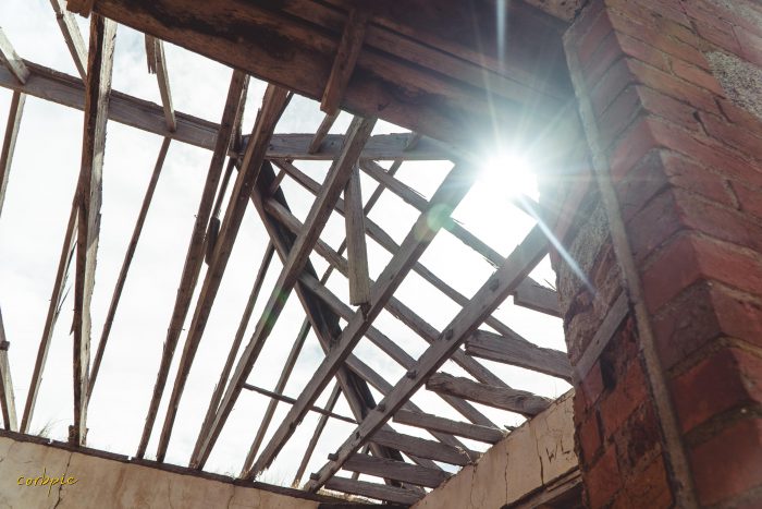 derelict Cairn Curran house 16