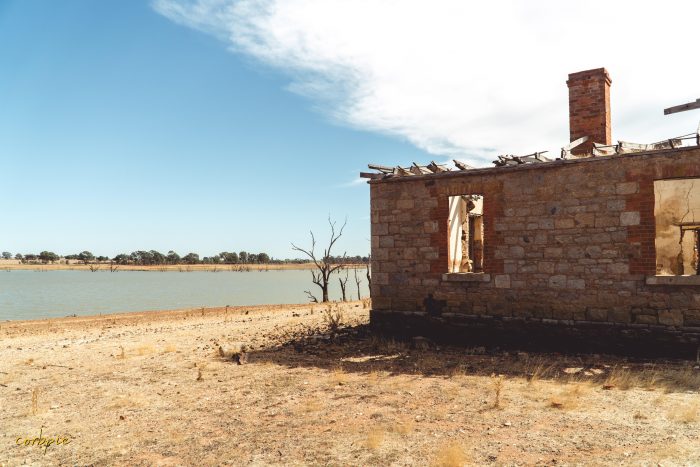 derelict Cairn Curran house 18