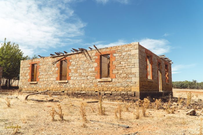 derelict Cairn Curran house 6