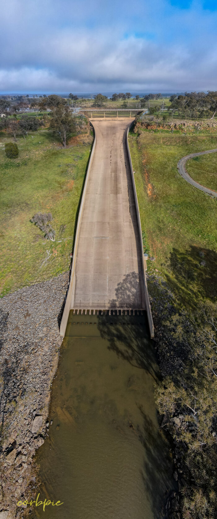 Lake Eppalock spillway vertical 2